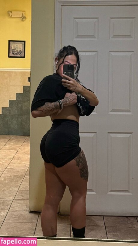 belle ladyboy onlyfans belle haute qualité galerie