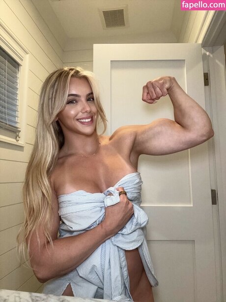 Gracie Parker actrice nue des photos