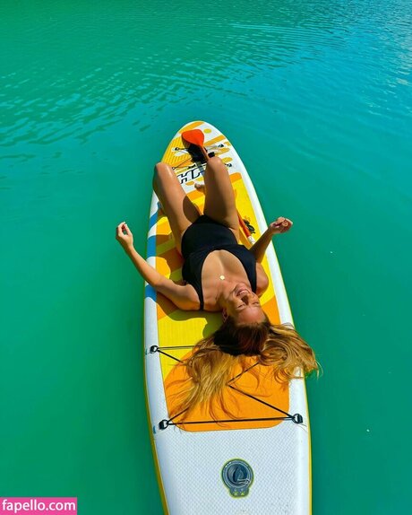 Justinaccessible modèle artistique image