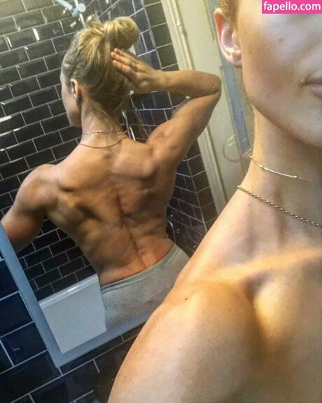 fans de seins et de cul uniquement nus parfaits archive