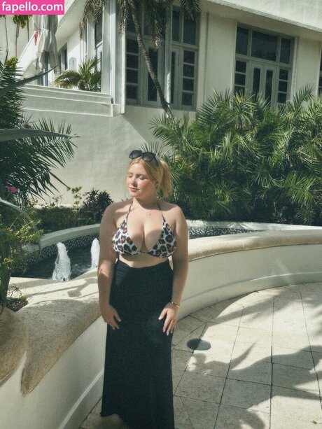 Sadie Stone actrice libre photos