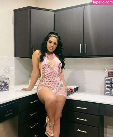 Claudia Vanessa étoile parfaite image