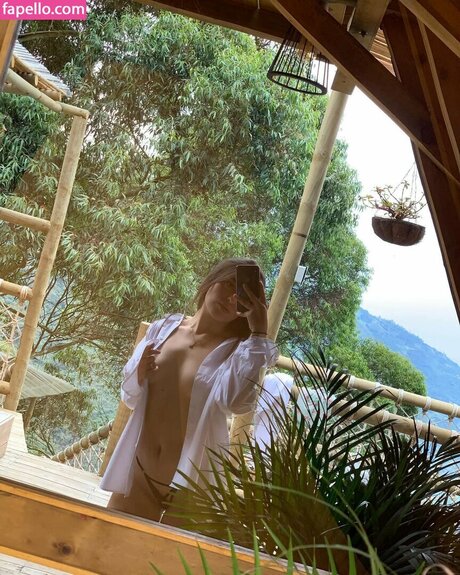 helendlavega modèle chaud collection