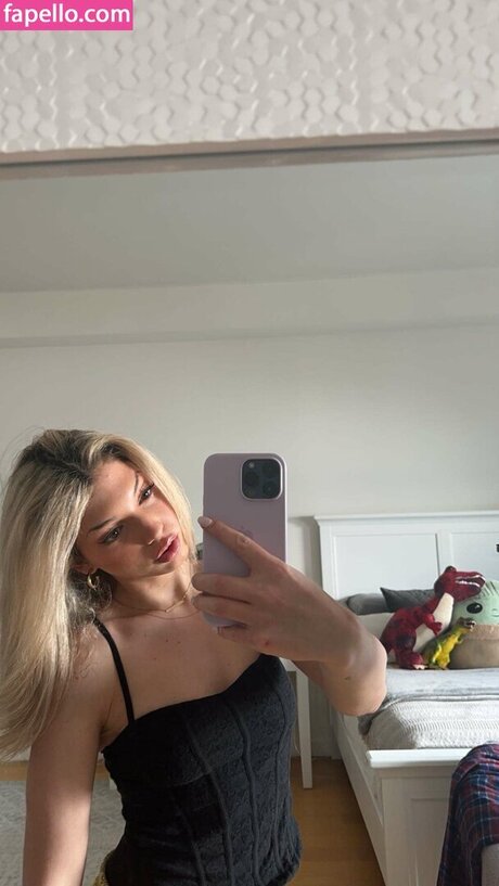 ferme uniquementfans nu pornographique photo