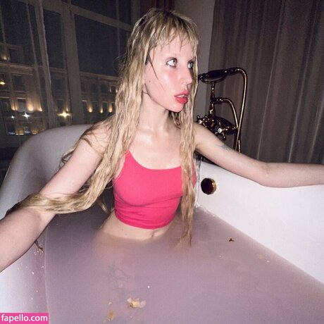 seviliyager art star du porno photos