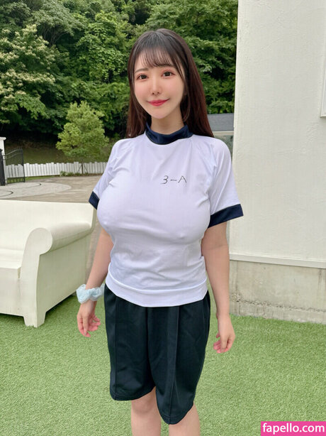 wadai kusa modèle magnifique des photos