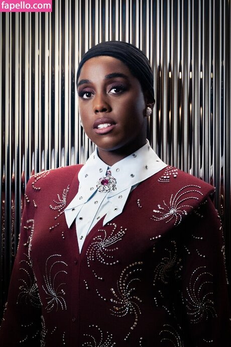 Lashana Lynch star du porno des photos