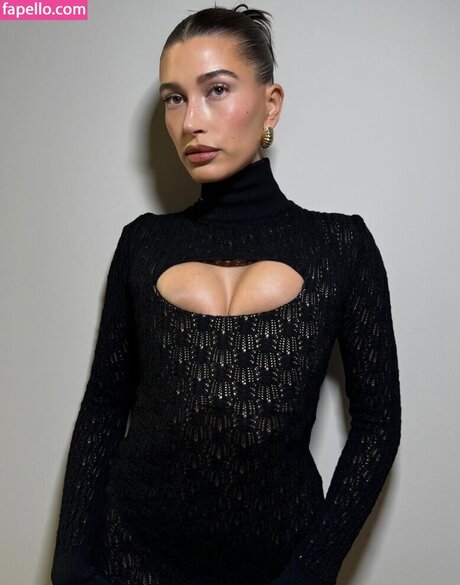 haileybieber étoile nue image