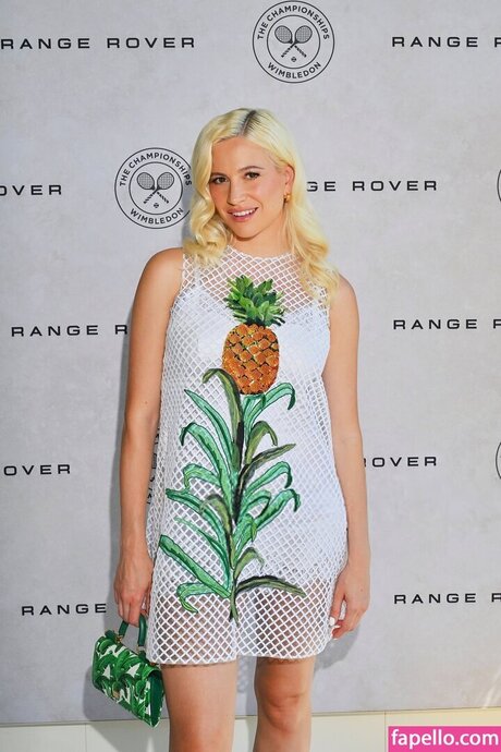 Pixie Lott star du porno parfaite photos