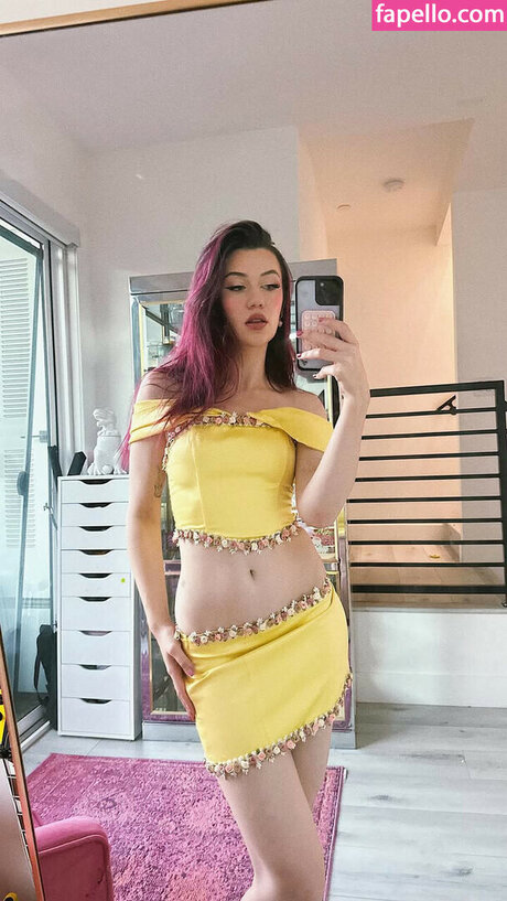 Jessie Paege modèle érotique photos