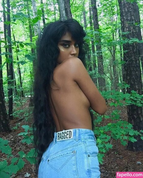 bbyg6rl modèles nus collection