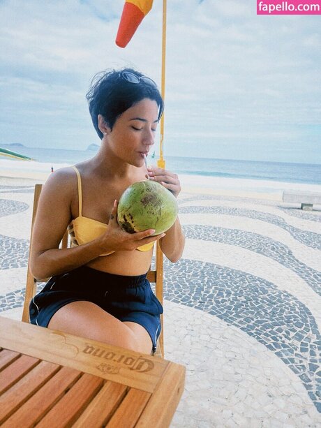 milf la plus chaude onlyfans haut érotique galerie