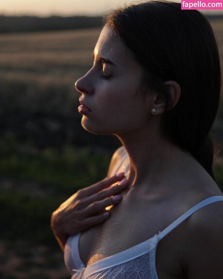 asi mikovich étoile nue galerie