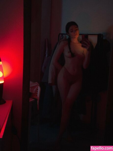 Cloveralice star du porno nue galerie