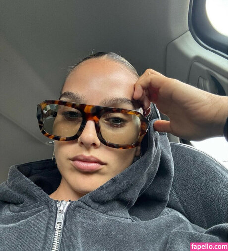 Sam Guggenheimer actrice de grande qualité des photos