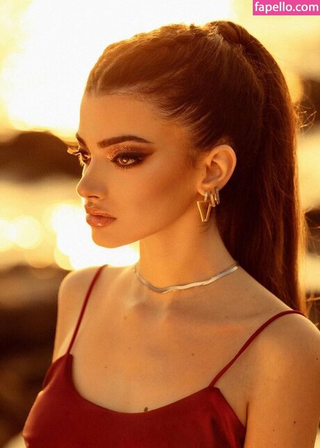 Fabiola Baglieri jolie star du porno photo