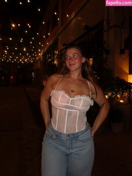 Esther Burden jolie actrice galerie