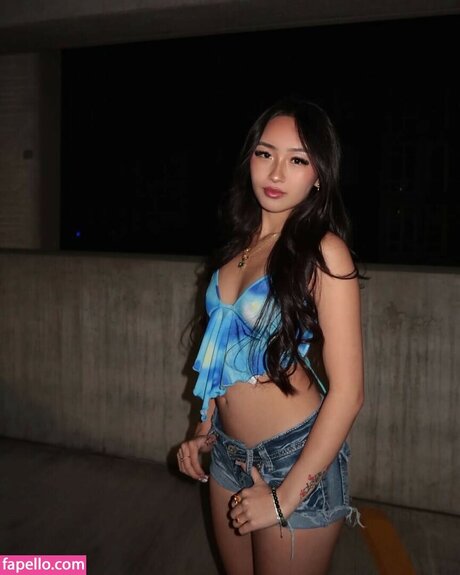 Daisy Chang étoile xxx img