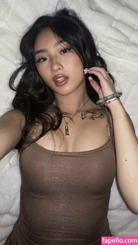 Daisy Chang modèle artistique des photos