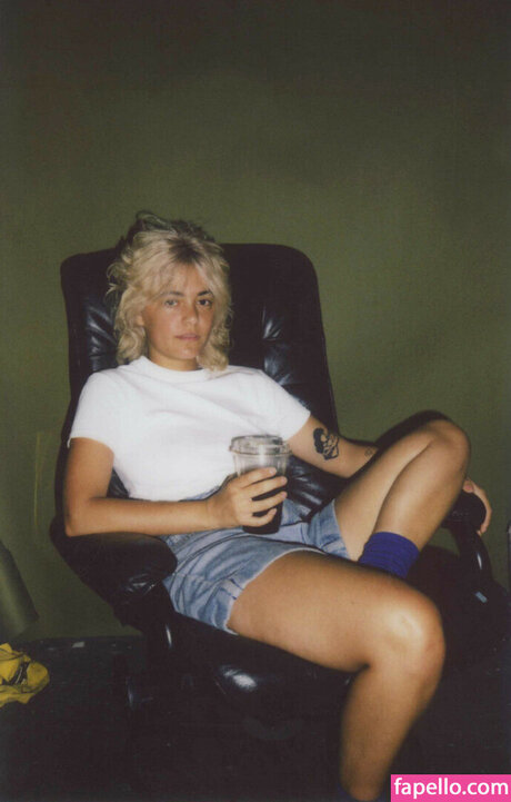 Blu Hunt actrice hd des photos