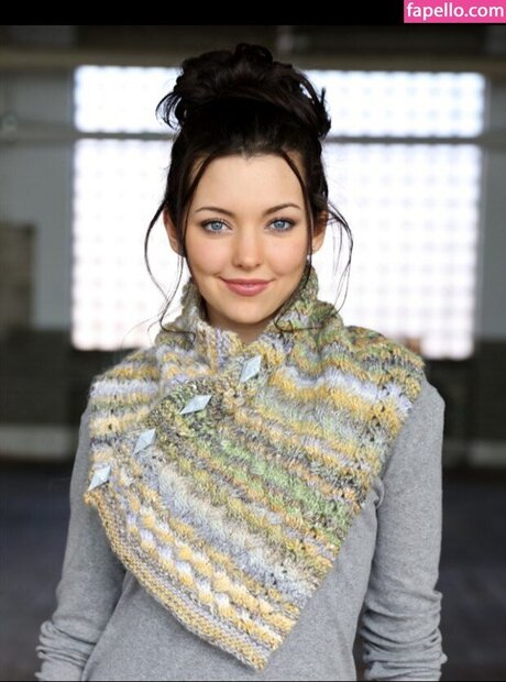 Jessie Farrell modèle adulte img