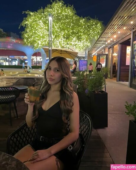 Mia Bosman modèle joli img