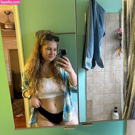 Ivy Andrews meilleure star du porno archive