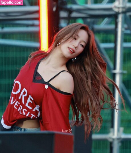 Kazuha Nakamura_ modèle sympa images