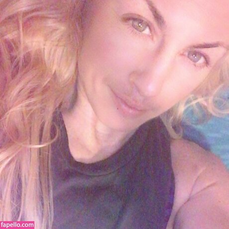 Heather Hardy nus de stars du porno archive