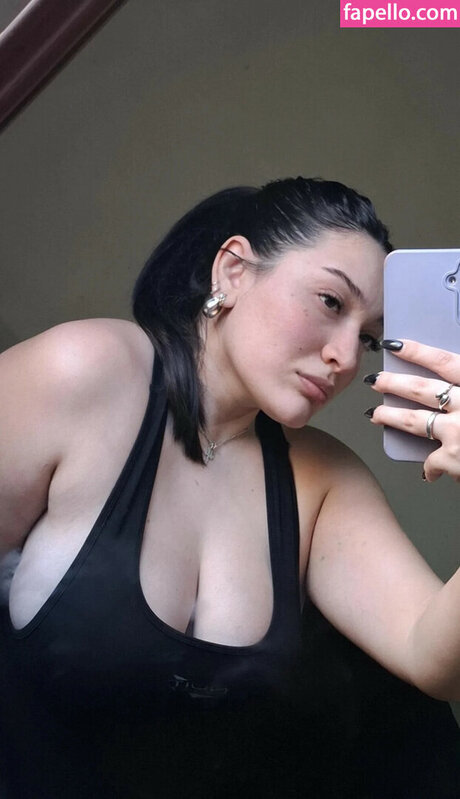 belle ladyboy onlyfans porno nu image