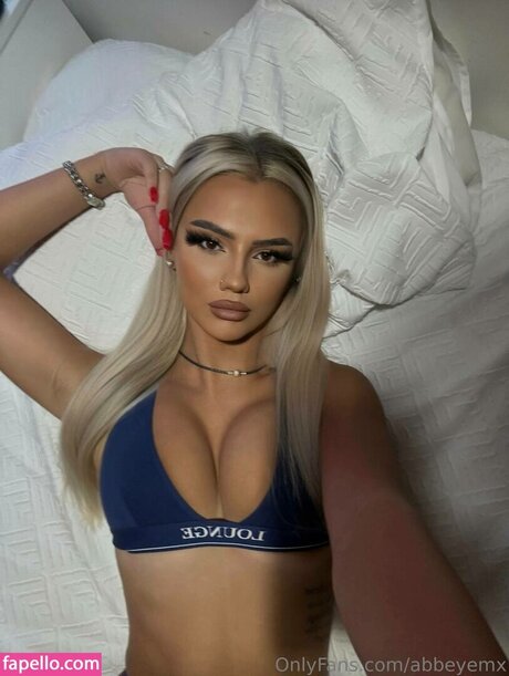 Abbie Hall meilleure actrice images