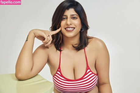 Muskan Thakurani star du porno sympa image