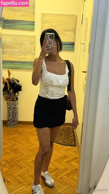 Miss Ria Santos modèle pornographique img