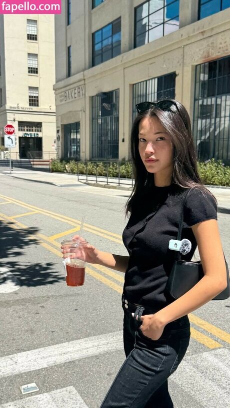 Sunjos asmr modèle sexy photos