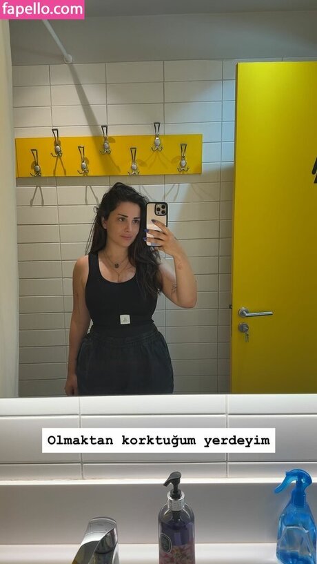 Deniz Ba da_ modèle meilleur img