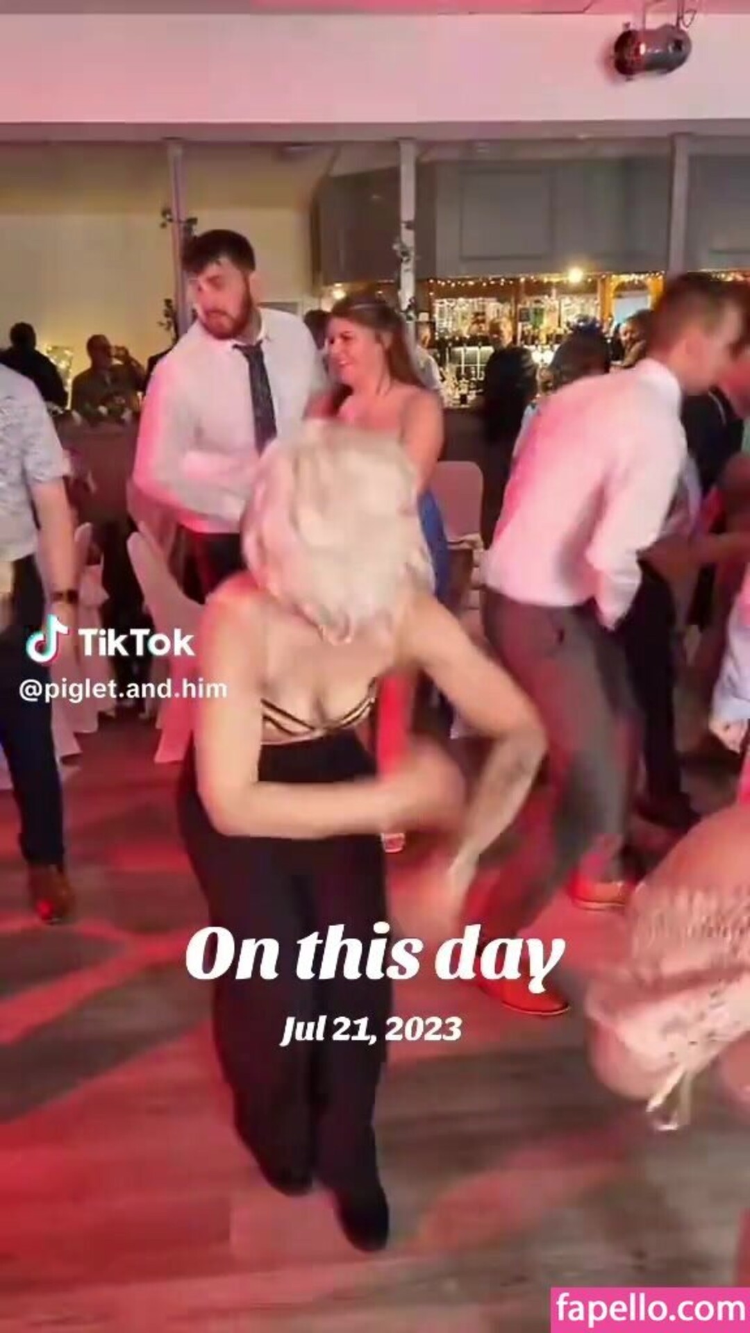 Piglet And Him mannequin galerie