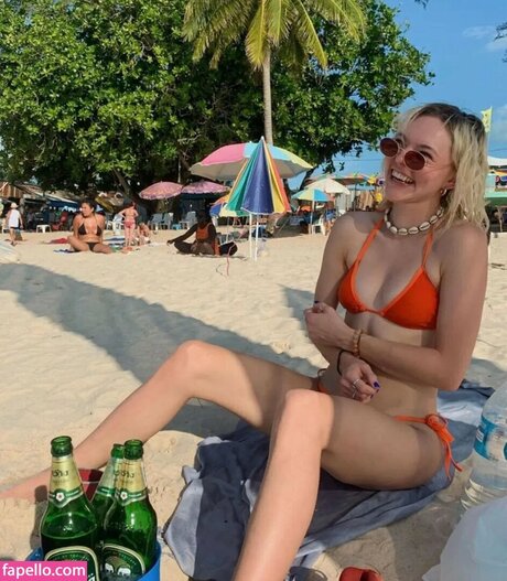 Taylor Hickson étoile hd galeries