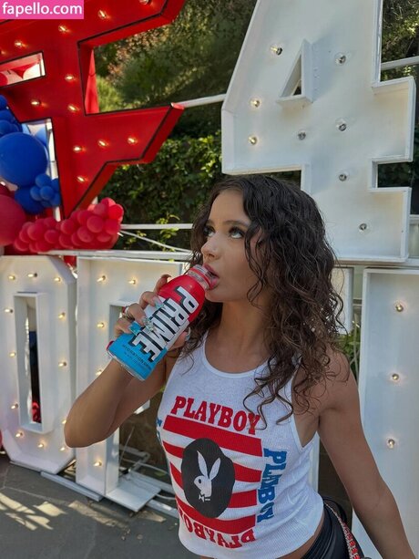 professeur nu onlyfans pornographique adulte image