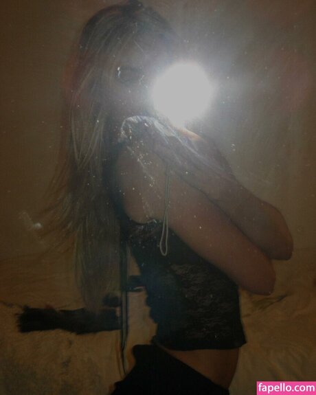 Alexa Blair Robertson xxx étoile photo