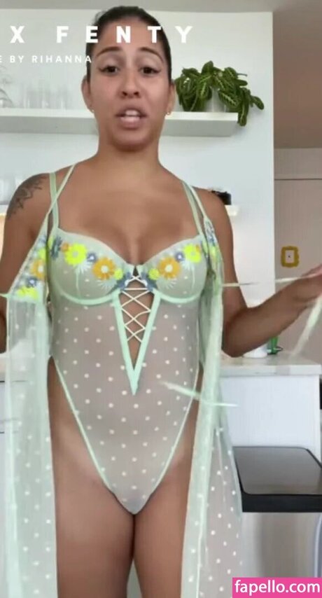 Maleni Cruz modèle pornographique archive