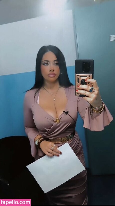 Michela Santoboni beau modèle image