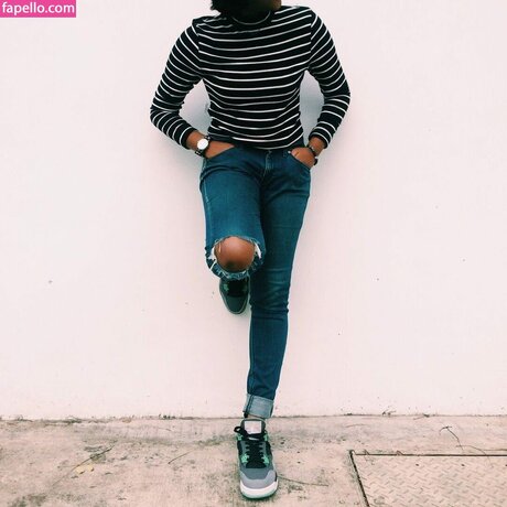 Omgitsnora actrice libre galerie