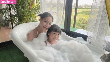 Platoo Maria Phaninthon sexe de star du porno collection