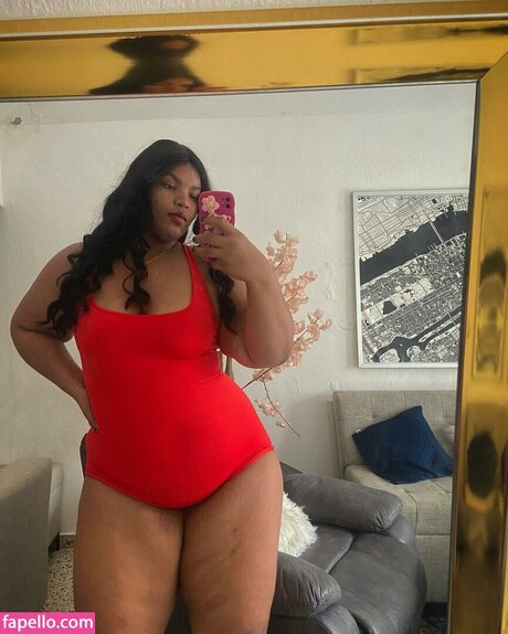 Airam Natt actrice sexy collection