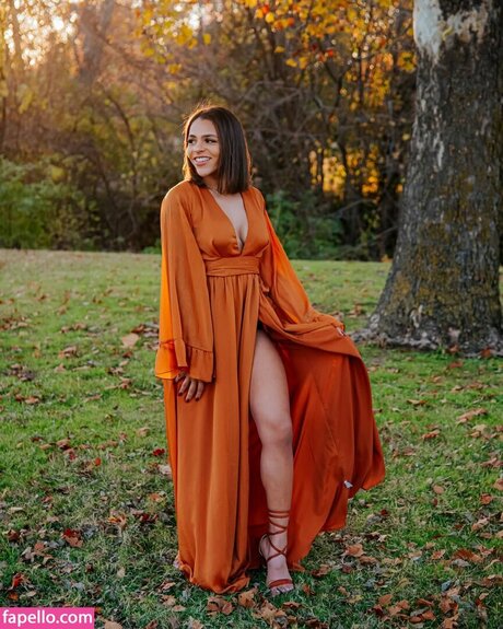 Amber Reacts modèle chaud des photos