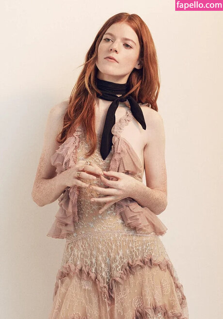 Rose Leslie modèle sympa galeries
