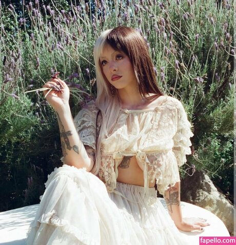 Melanie Martinez star du sexe archive