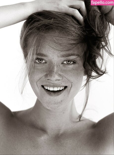 Tatiana Kozina star du porno parfaite images