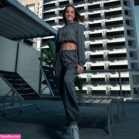 Nicola Crisa jolie étoile archive