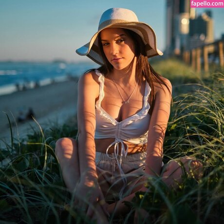 Nicola Crisa nus star du porno des photos